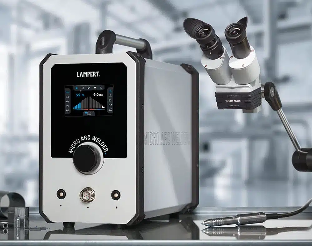 Das WIG Mikroimpuls Schweißgerät Micro Arc Welder von Lampert für schweißtechnische Anwendungen in industrieller Umgebung - The TiG micro pulse welder "Micro Arc Welder" from Lampert for welding in industrial environments