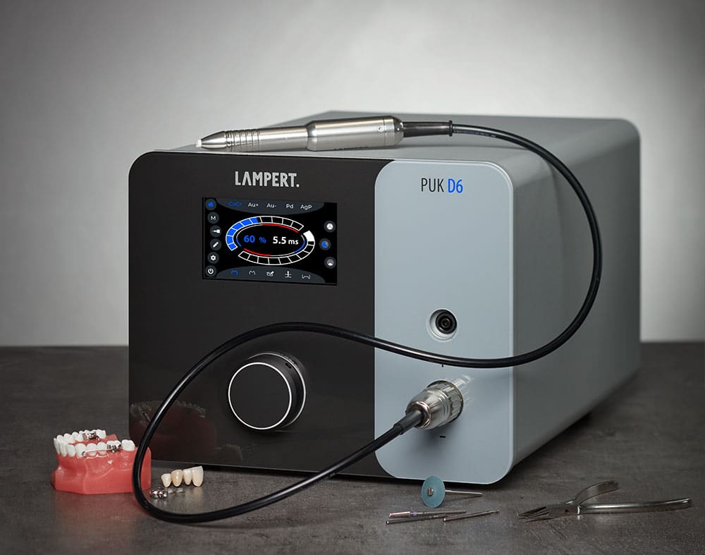 Das neue Dental-Schweißgerät PUK D6 PUK D6 - the new dental welder